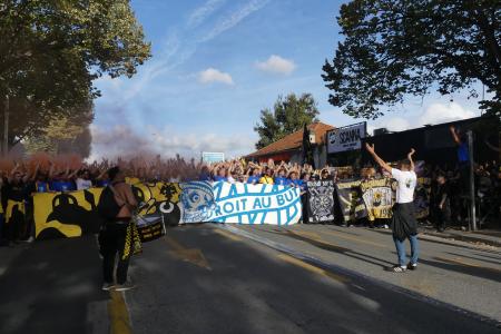 EL03-OM-AEK 04.jpg